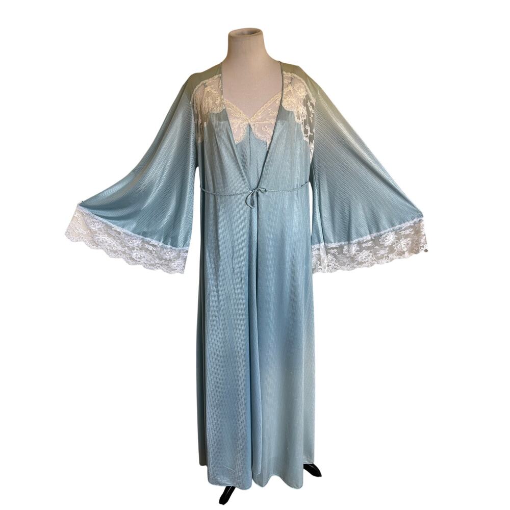 Vintage 70s Miss Elaine Blue Lace Peignoir Nightgown Robe Set